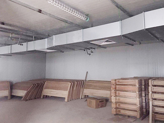 2、家具平衡养生：以“EMC”为基准，研发出多功能平衡干燥机，用于家具半成品的恒温恒湿平衡养生